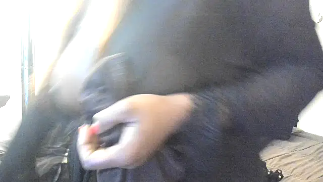 Snapshot of SlutyMaya4k chatting on 12.06.24 SlutyMaya4k online show from 12.06.24