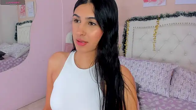 Snapshot of Ashley_Evans18 chatting on 12.28.24 Ashley Evans18 online show from 12.28.24