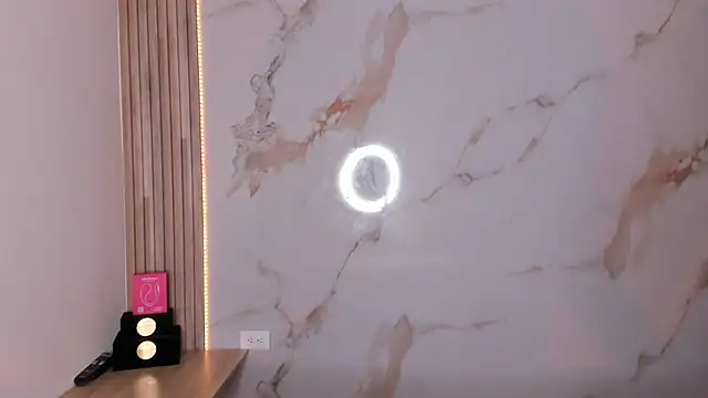 Snapshot of Ashley_Evans18 chatting on 09.10.25 Ashley Evans18 online show from 09.10.25