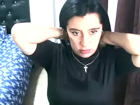 Snapshot of hailey85 chatting on 12.30.24 hailey85 online show from 12.30.24