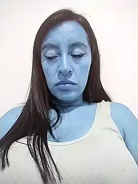 Snapshot of hailey85 chatting on 02.21.25 hailey85 online show from 02.21.25