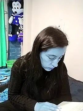 Snapshot of hailey85 chatting on 03.13.25 hailey85 online show from 03.13.25