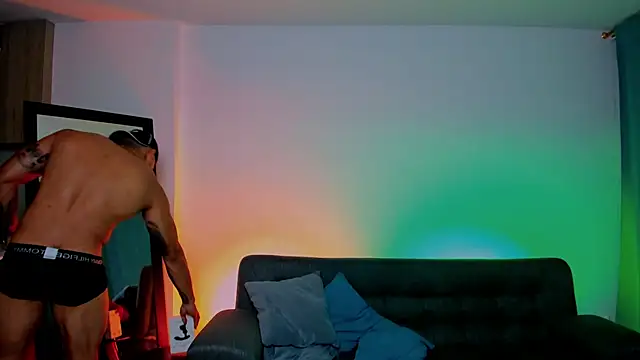 Snapshot of maximusclark1 chatting on 02.06.25 maximusclark1 online show from 02.06.25