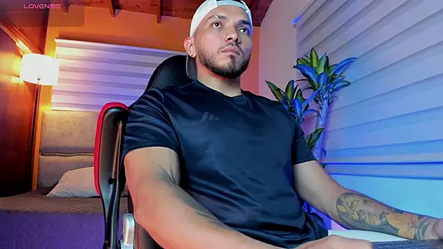 Snapshot of maximusclark1 chatting on 03.04.26 maximusclark1 online show from 03.04.26