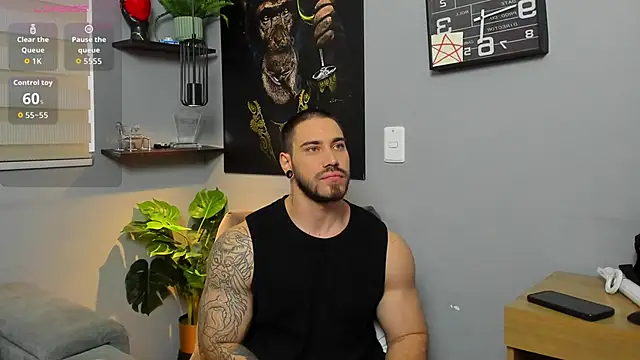 Snapshot of Giorgio-Leone chatting on 11.14.25 Giorgio-Leone online show from 11.14.25