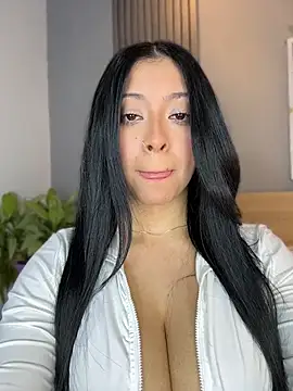 Snapshot of Valery_Evaans chatting on 07.29.26 Valery Evaans online show from 07.29.26