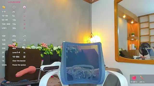 Hannah williams1 online show from 12.30.24