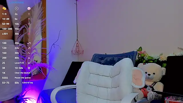 Hannah williams1 online show from 01.30.25