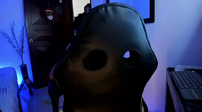 Snapshot of eva_ashford chatting on 12.05.24 eva ashford online show from 12.05.24