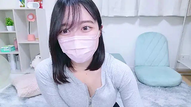 Yurie  online show from 01.25.25