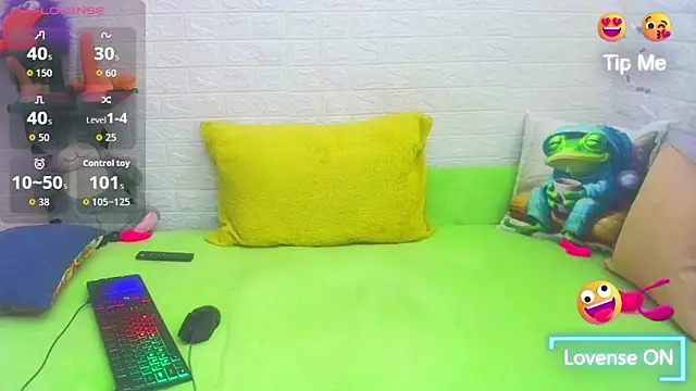 RedHousewife online show from 11.11.25