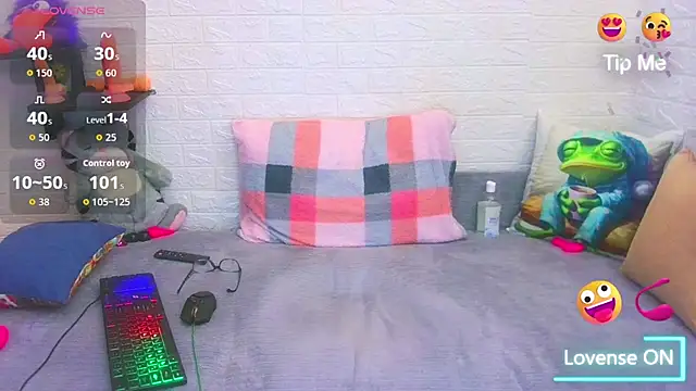 RedHousewife online show from 02.28.26