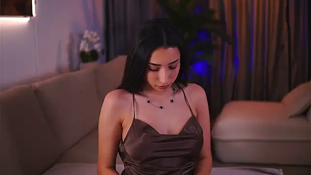 GinaValentinna online show from 03.13.25