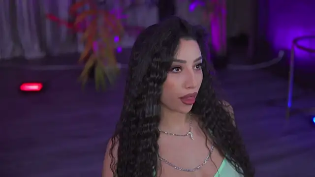 GinaValentinna online show from 09.24.25