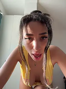 GinaValentinna online show from 04.06.26