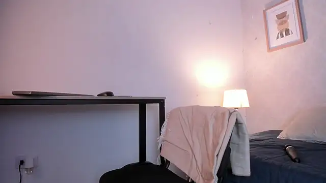 Caroline dh online show from 02.10.26