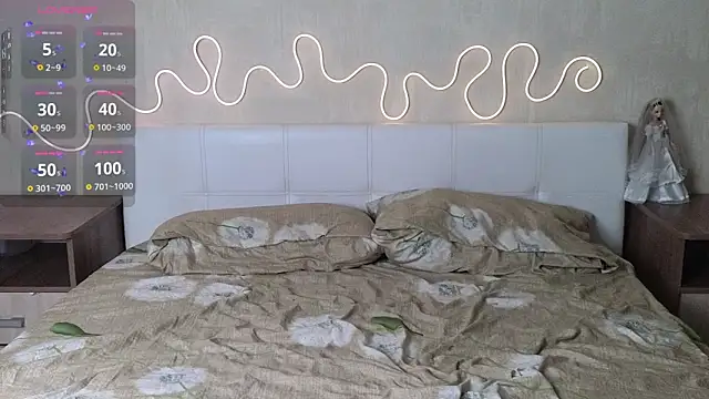 Snapshot of Betty_Blamee chatting on 11.13.25 Betty Blamee online show from 11.13.25