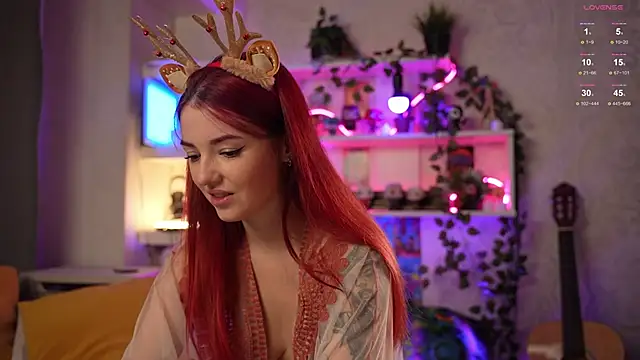 Snapshot of Charmings_054 chatting on 12.20.24 Charmings 054 online show from 12.20.24