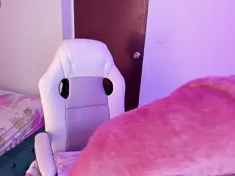 Snapshot of Jhiinny_Brownn chatting on 03.18.25 Jhiinny Brownn online show from 03.18.25