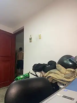 Jestebanano online show from 10.28.25