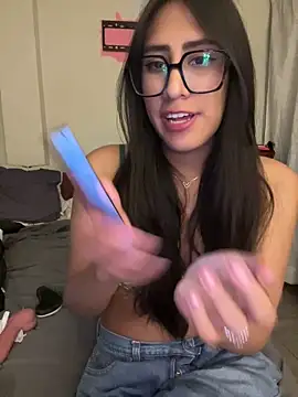 AleFantasy0001 online show from 09.21.25