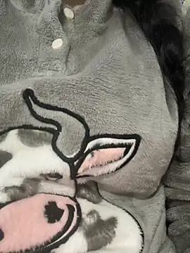 Snapshot of Lina-lolo chatting on 01.01.25 Lina-lolo online show from 01.01.25