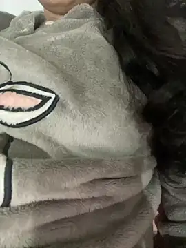 Snapshot of Lina-lolo chatting on 01.26.25 Lina-lolo online show from 01.26.25