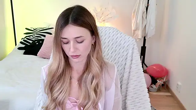 Sophie Enzo online show from 01.24.25