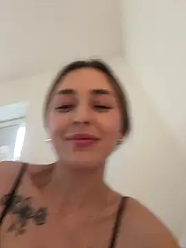 Sophie Enzo online show from 02.10.25