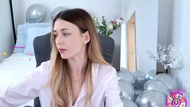 Sophie Enzo online show from 03.20.25