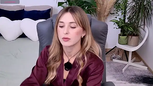 Sophie Enzo online show from 09.16.25