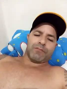 Snapshot of Marciogrei chatting on 02.20.25 Marciogrei online show from 02.20.25