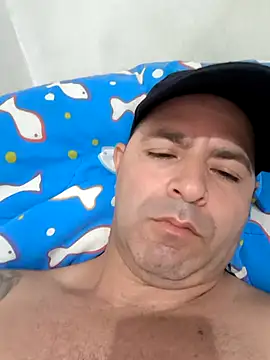 Snapshot of Marciogrei chatting on 10.31.25 Marciogrei online show from 10.31.25