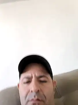 Snapshot of Marciogrei chatting on 11.18.25 Marciogrei online show from 11.18.25