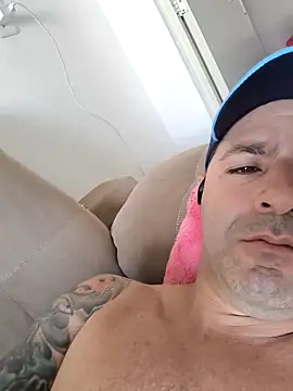 Snapshot of Marciogrei chatting on 11.25.25 Marciogrei online show from 11.25.25