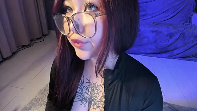 Yuriko May online show from 02.09.25