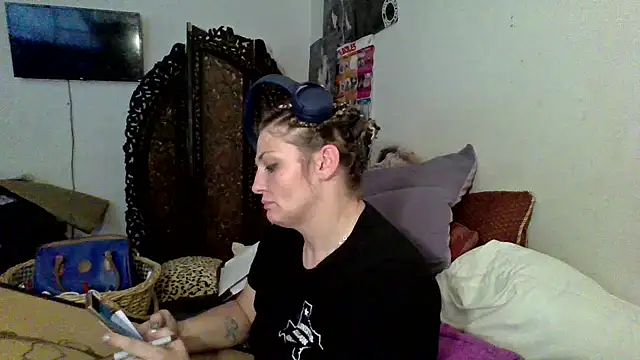 Snapshot of sophiarica chatting on 03.23.26 sophiarica online show from 03.23.26