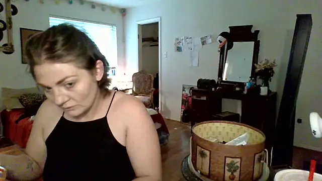 Snapshot of sophiarica chatting on 04.18.26 sophiarica online show from 04.18.26