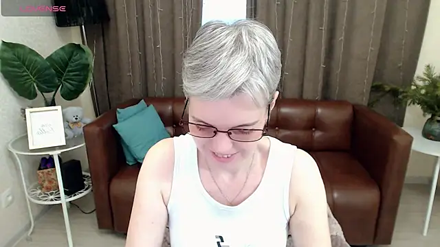 Snapshot of Cutie_Erikaa1 chatting on 01.09.25 Cutie Erikaa1 online show from 01.09.25