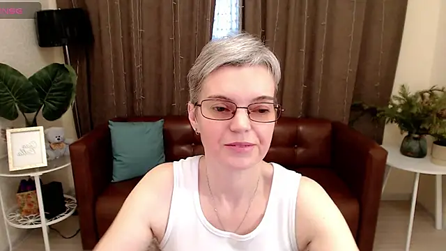 Snapshot of Cutie_Erikaa1 chatting on 01.10.25 Cutie Erikaa1 online show from 01.10.25