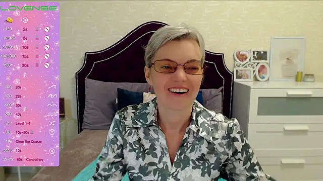 Snapshot of Cutie_Erikaa1 chatting on 02.10.25 Cutie Erikaa1 online show from 02.10.25