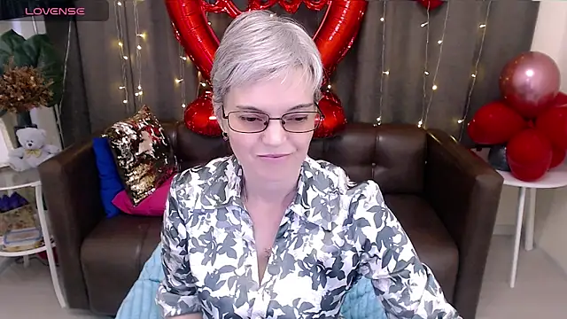 Snapshot of Cutie_Erikaa1 chatting on 02.12.25 Cutie Erikaa1 online show from 02.12.25