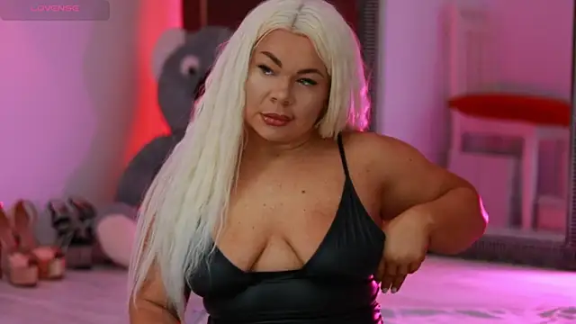 MissLilaa online show from 03.14.25