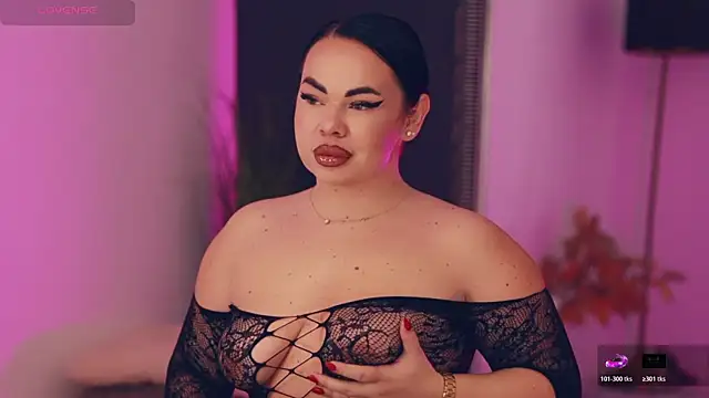 MissLilaa online show from 11.22.25