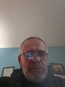 Snapshot of geilerschwanz64 chatting on 01.04.25 geilerschwanz64 online show from 01.04.25