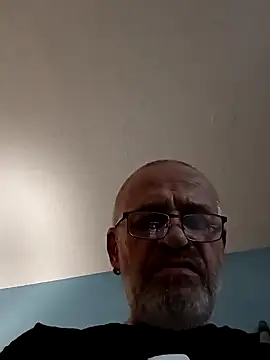 Snapshot of geilerschwanz64 chatting on 01.18.25 geilerschwanz64 online show from 01.18.25