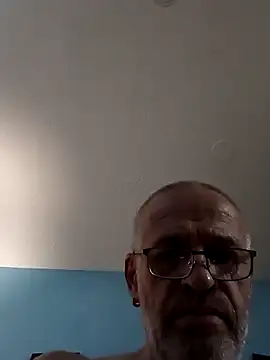 Snapshot of geilerschwanz64 chatting on 02.12.25 geilerschwanz64 online show from 02.12.25