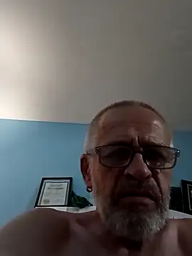 Snapshot of geilerschwanz64 chatting on 02.19.25 geilerschwanz64 online show from 02.19.25