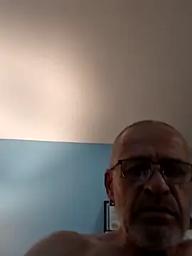 Snapshot of geilerschwanz64 chatting on 02.27.25 geilerschwanz64 online show from 02.27.25