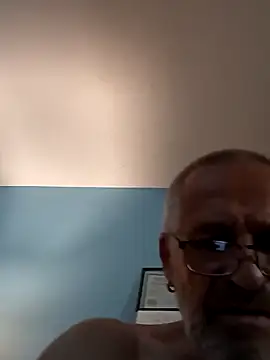 Snapshot of geilerschwanz64 chatting on 03.21.25 geilerschwanz64 online show from 03.21.25